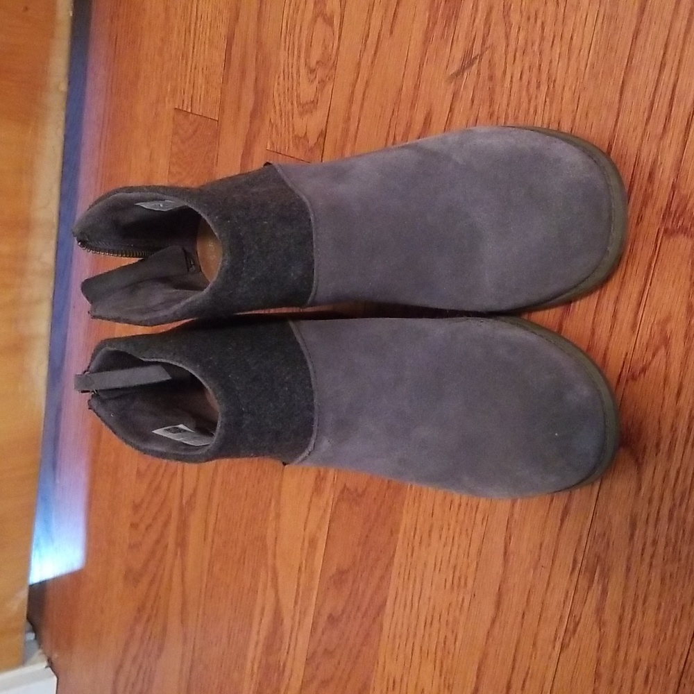 Tom's Zip-Up Heeled Boots